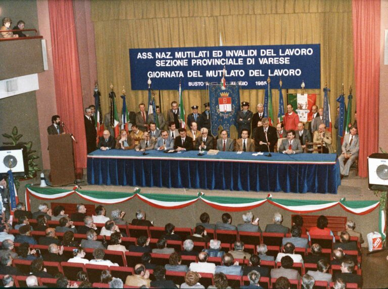 Busto Arsizio-Giornata del Mutilato del lavoro-Associazione Mutilati e invalidi-maggio 1985-007