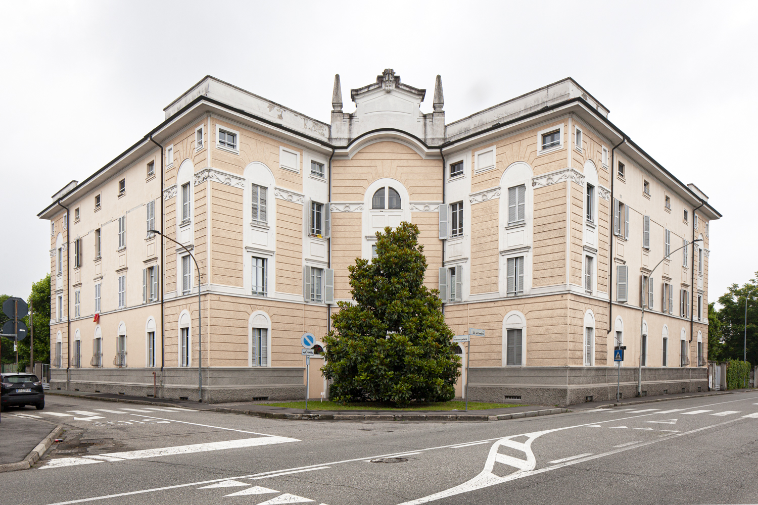 Roberto Venegoni: casa Aziendale SAM